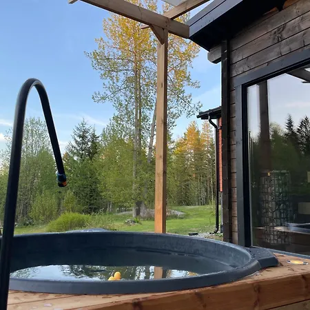 Detached House, Sauna And Tub فيلة