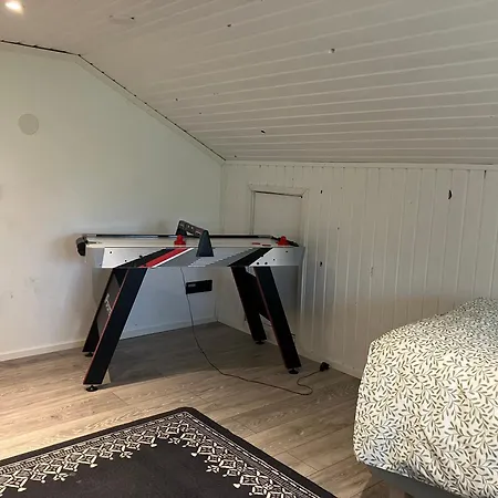 Detached House, Sauna And Tub