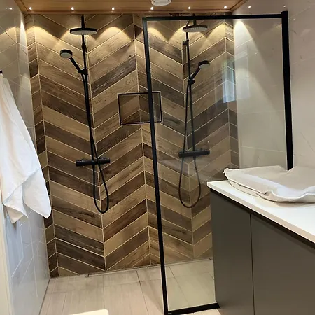 Villa Detached House, Sauna And Tub